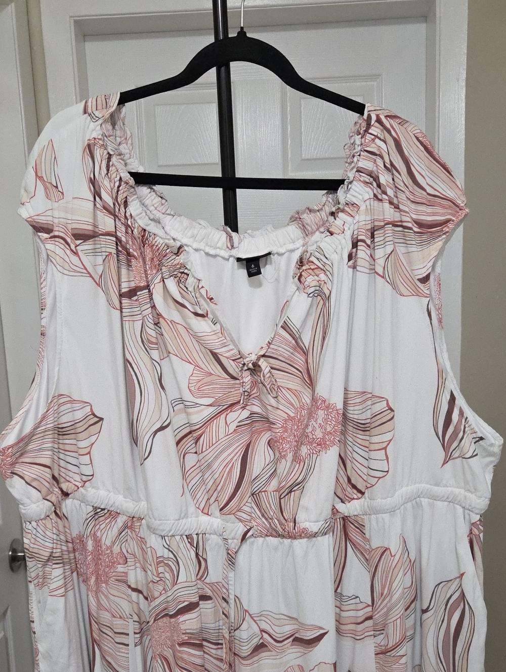 Torrid Plus Size White Blush Floral Maxi Dress | Rayon Boho Cottagecore Summer - Picture 3 of 9